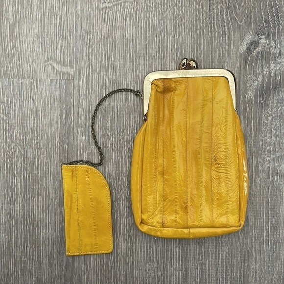 Yellow Purse - Picture 3 of 7